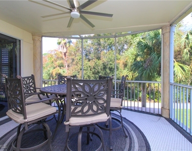 4853 Hampshire Court - Photo Thumbnail 6