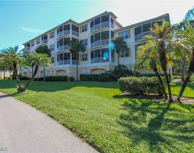 4853 Hampshire Court - Photo Thumbnail 3