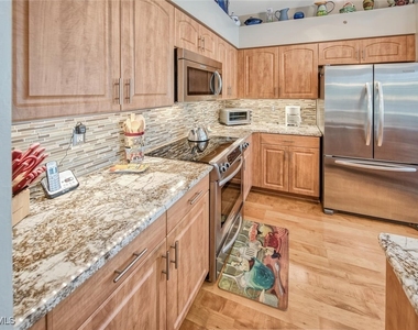 23036 Lone Oak Drive - Photo Thumbnail 11