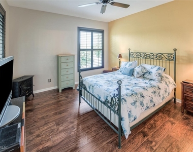 23036 Lone Oak Drive - Photo Thumbnail 20
