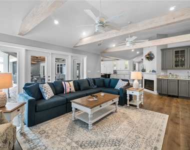 1320 Marlin Drive - Photo Thumbnail 4
