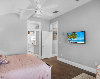 1320 Marlin Drive - Photo Thumbnail 12