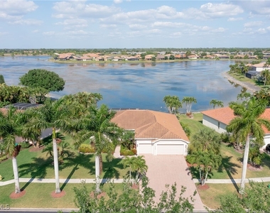 2250 Grove Drive - Photo Thumbnail 1