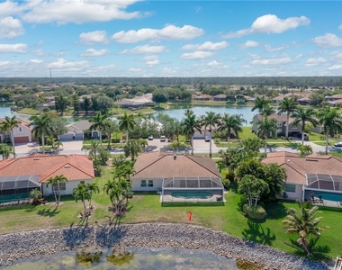 2250 Grove Drive - Photo Thumbnail 34
