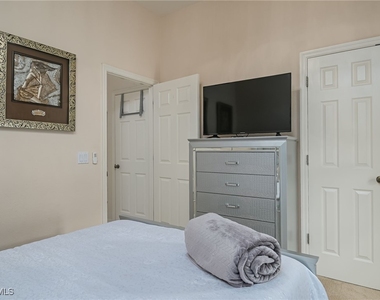 2250 Grove Drive - Photo Thumbnail 24