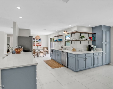 2680 Longboat Drive - Photo Thumbnail 8