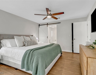 2680 Longboat Drive - Photo Thumbnail 23