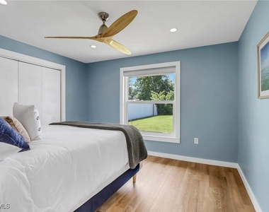 2680 Longboat Drive - Photo Thumbnail 15