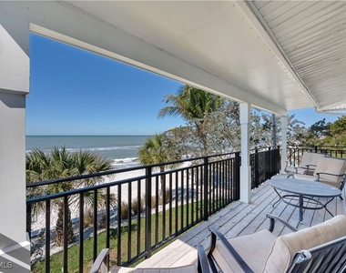1065 Gulf Shore Boulevard N - Photo Thumbnail 1