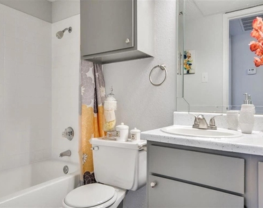 7610 Cameron Rd - Photo Thumbnail 12