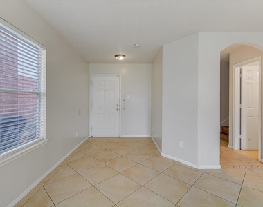 13983 Maximos Drive - Photo Thumbnail 2