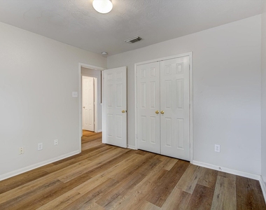 13983 Maximos Drive - Photo Thumbnail 25