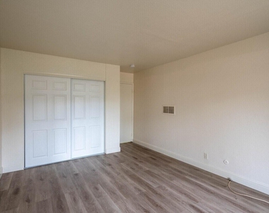30 Novato St - Photo Thumbnail 5