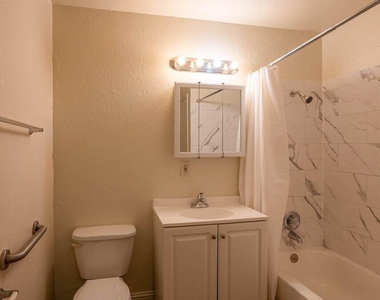 30 Novato St - Photo Thumbnail 6