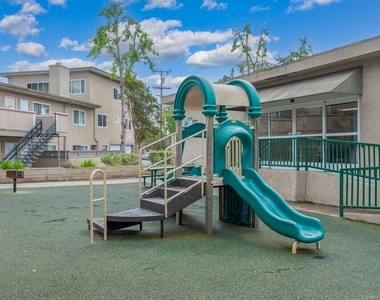 30 Novato St - Photo Thumbnail 3