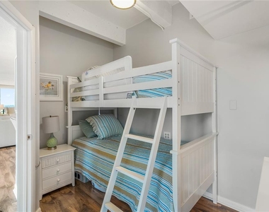 7650 Bayshore Drive - Photo Thumbnail 18