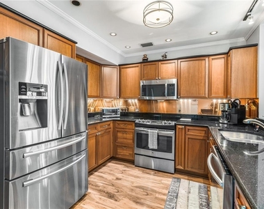 7650 Bayshore Drive - Photo Thumbnail 24