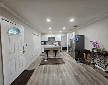 2117 Ivey Lane - Photo Thumbnail 1