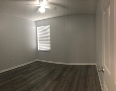 284 Gardner Lane - Photo Thumbnail 12