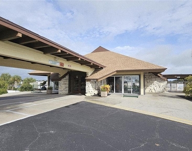 13398 Ballon Avenue - Photo Thumbnail 16