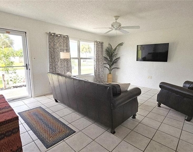 13398 Ballon Avenue - Photo Thumbnail 3
