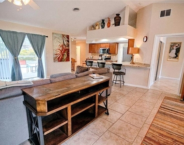 881 Bayshore Drive - Photo Thumbnail 3