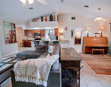 881 Bayshore Drive - Photo Thumbnail 4