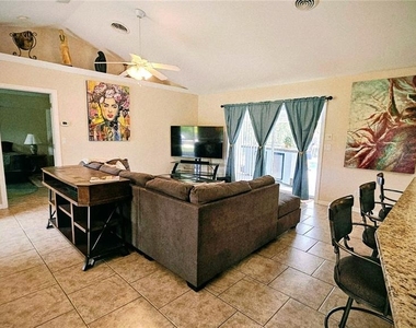 881 Bayshore Drive - Photo Thumbnail 5