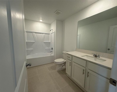 2528 Absolute Avenue - Photo Thumbnail 14
