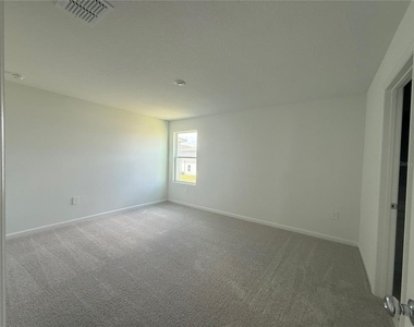 2528 Absolute Avenue - Photo Thumbnail 11