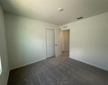2528 Absolute Avenue - Photo Thumbnail 7