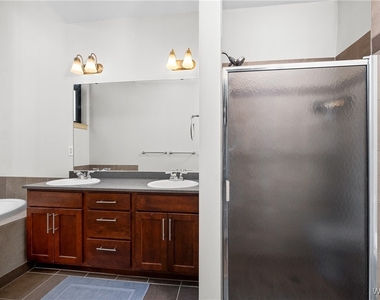 210 Ellicott Street - Photo Thumbnail 13