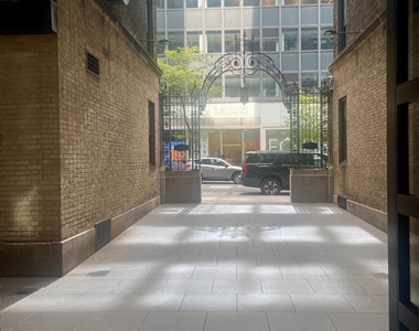 140 East 46th Street - Photo Thumbnail 13