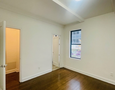 140 East 46th Street - Photo Thumbnail 6
