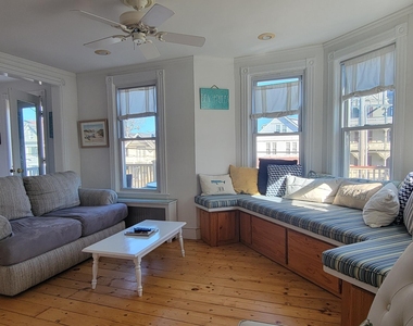 8 Surf Avenue - Photo Thumbnail 5