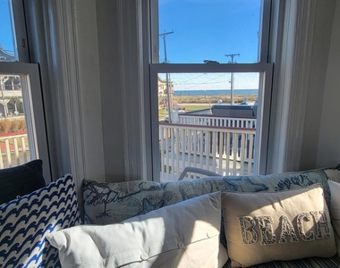 8 Surf Avenue - Photo Thumbnail 6