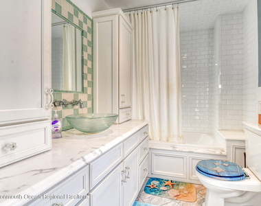 8 Surf Avenue - Photo Thumbnail 10