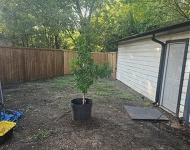 9911 Ferguson Road - Photo Thumbnail 14