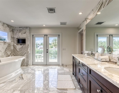 524 Poinciana Drive - Photo Thumbnail 3