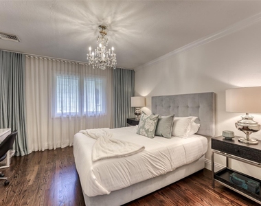 524 Poinciana Drive - Photo Thumbnail 5