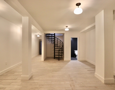 1114 Halsey Street - Photo Thumbnail 9