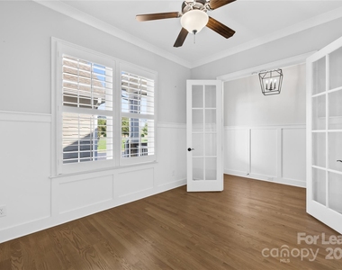 124 Sisters Cove Court - Photo Thumbnail 16