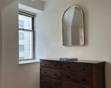 201 East 69th Street - Photo Thumbnail 11