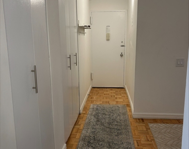 201 East 69th Street - Photo Thumbnail 18