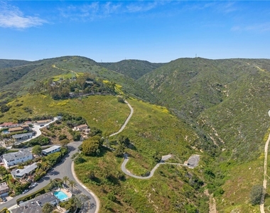 215 Monterey Drive - Photo Thumbnail 28