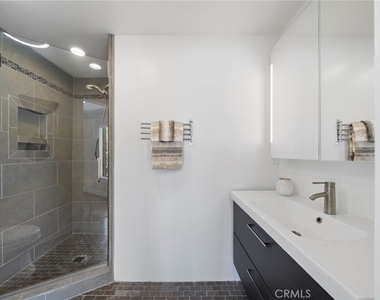 215 Monterey Drive - Photo Thumbnail 22