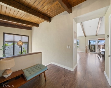 215 Monterey Drive - Photo Thumbnail 5