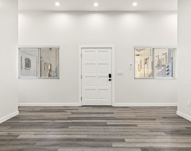 2336 Scarff Street - Photo Thumbnail 3