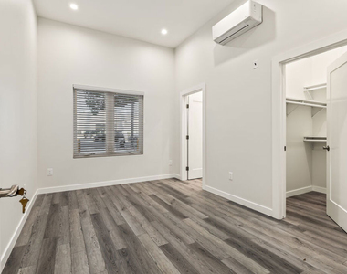 2336 Scarff Street - Photo Thumbnail 6