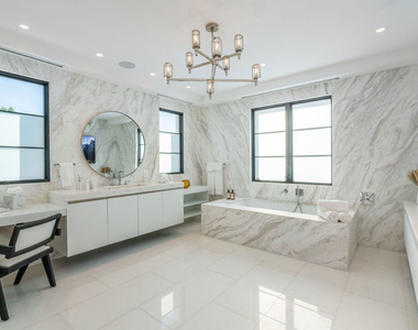 611 N Hillcrest Road - Photo Thumbnail 53